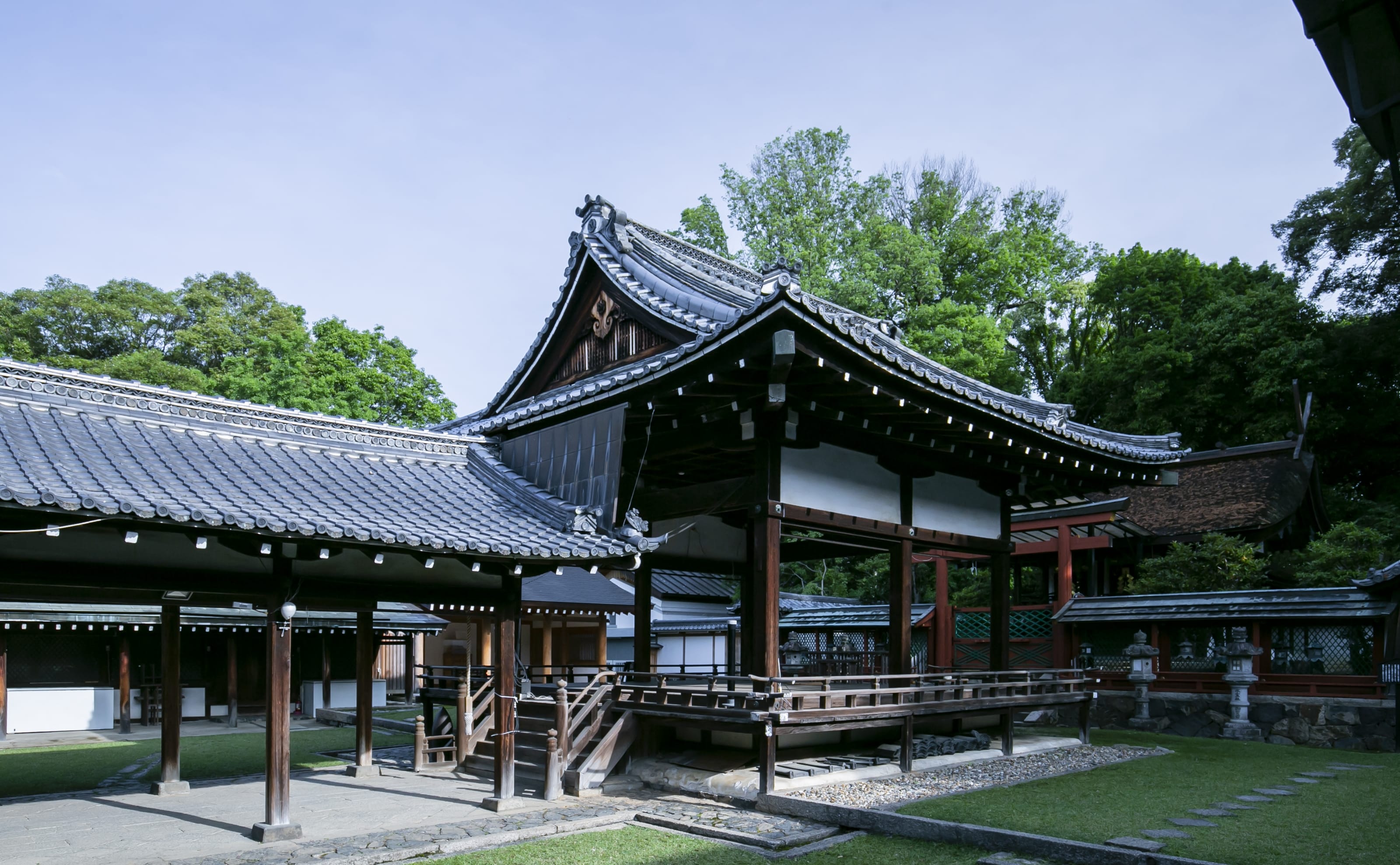 氷室神社 拝殿・舞殿 桁行二間 梁間一間