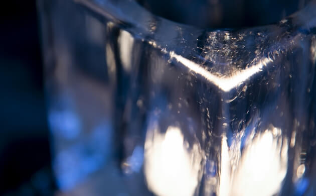 氷献灯 氷の中の蝋燭